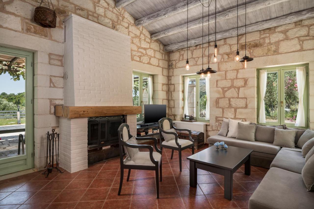 Boutique Villa Petra Amanda Heated Pool Optional Fílippos 외부 사진