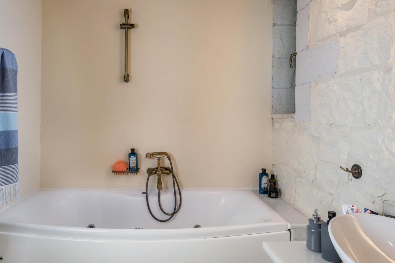 Boutique Villa Petra Amanda Heated Pool Optional Fílippos 외부 사진